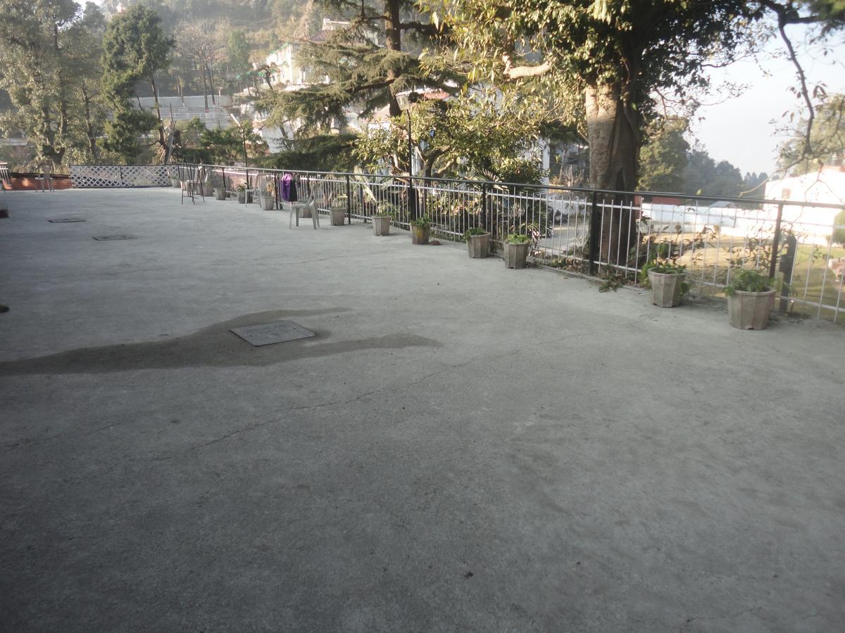 Hotel Walnut Grove Mussoorie Kültér fotó